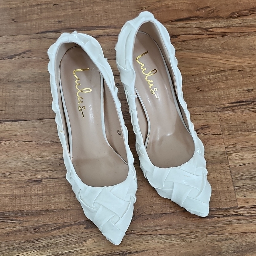 Lulu's White Elegant Heels